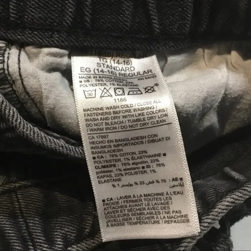 Old Navy Jogger Style Jeans
